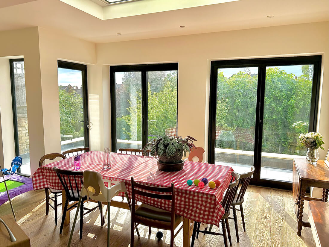 Surrey Alpine Bifold Doors (50) Surrey Alpine Bifold Doors (50)